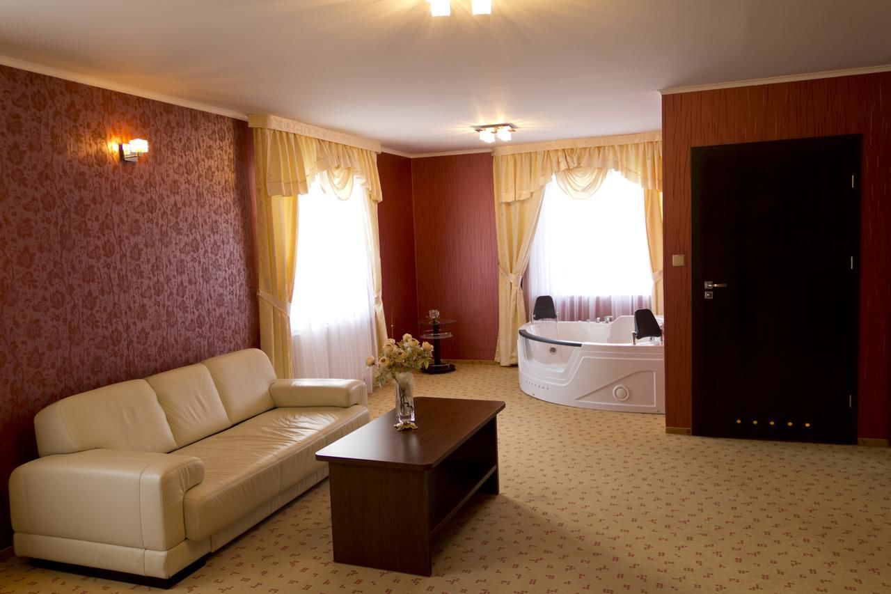 Отель Hotel TiM Cekanowo-20