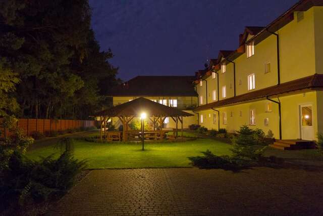 Отель Hotel TiM Cekanowo-11